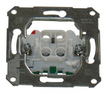 Mecanism buton cu revenire