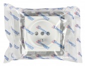 Insert priza, cu pin PE, protectie cleme elastice, alb