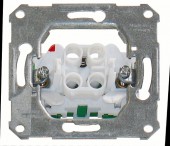 Mecanism buton cu revenire