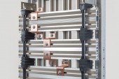 Suport de bare profilate cu fixare pe spate,1250A, 3P